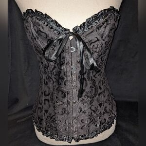 EUC Brocade Sweetheart Corset With Ruffle Trim chic curve Large
